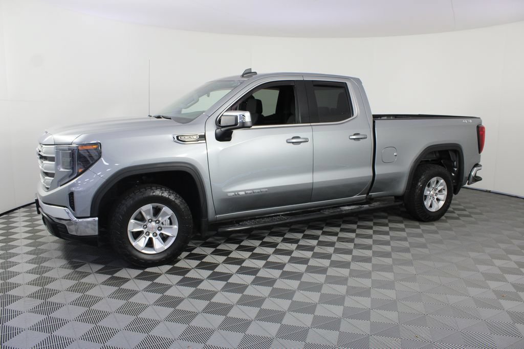 Used 2023 GMC Sierra 1500 SLE AWD/4WD image 2