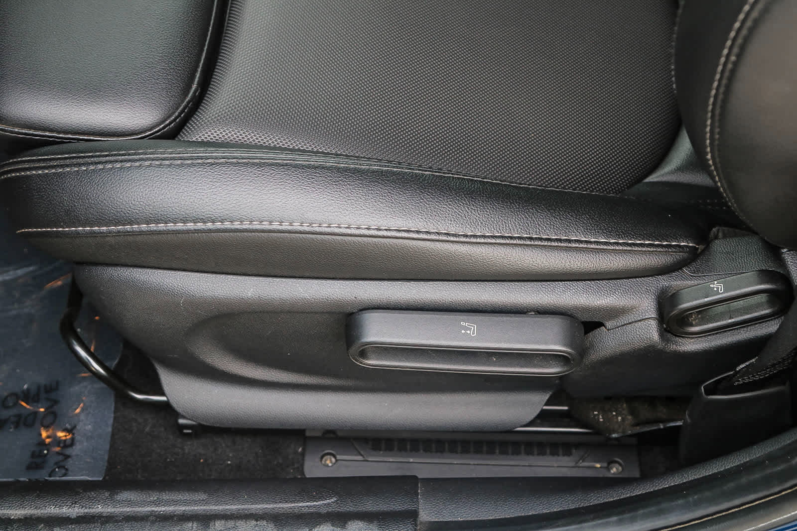 Used 2015 MINI Cooper S image 21
