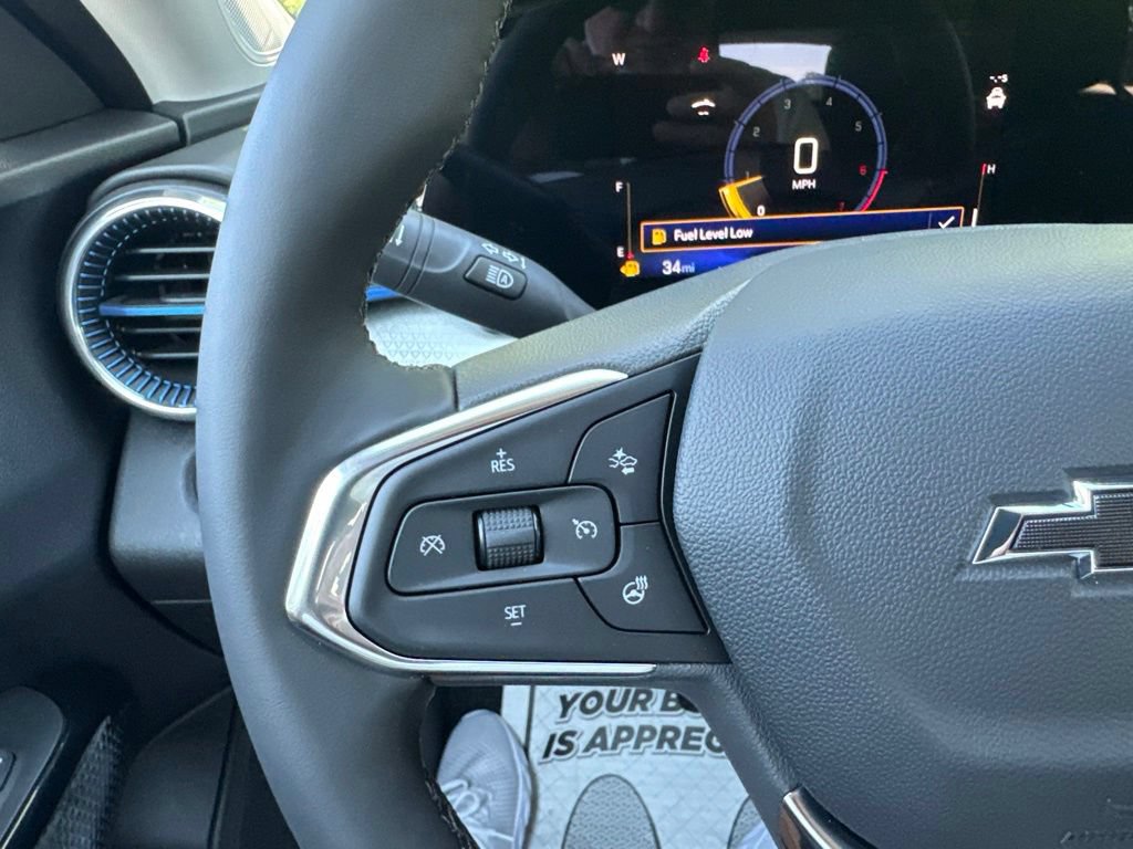 New 2026 Chevrolet Trax LT w/ Driver Confidence Package FWD image 18