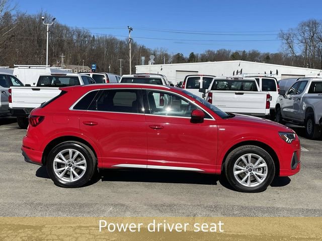 Used 2025 Audi Q3 2.0T Premium image 2