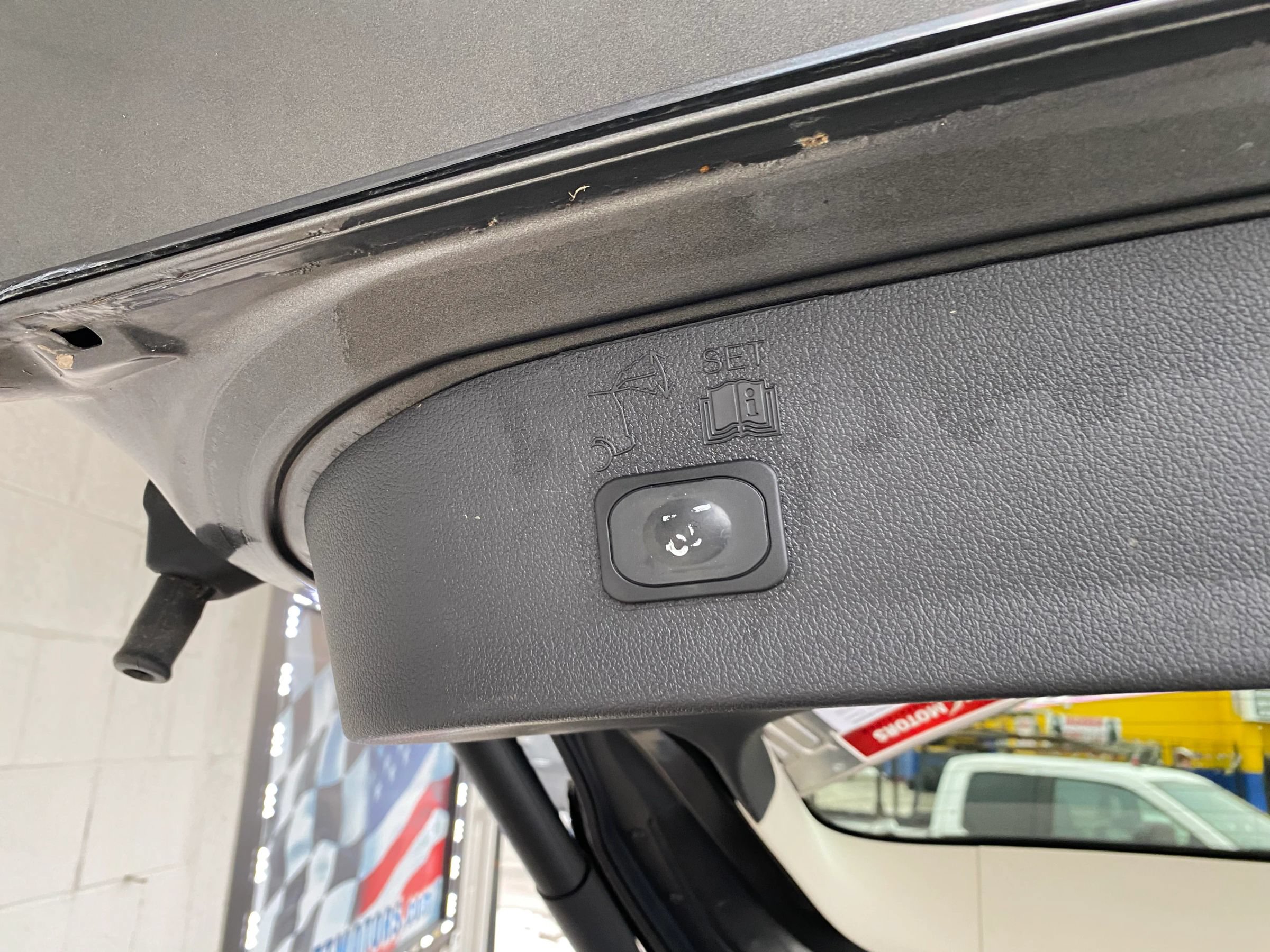 Used 2016 Ford Escape Titanium AWD/4WD image 11