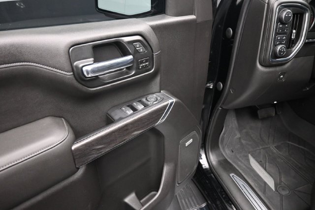 Used 2020 Chevrolet Silverado 1500 LTZ w/ LTZ Premium Package AWD/4WD image 18