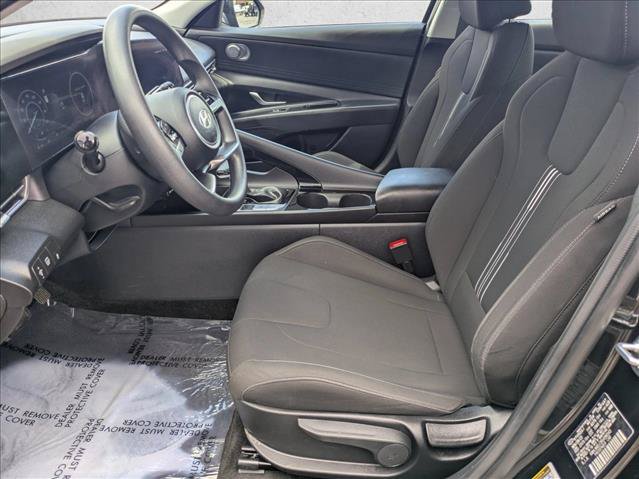 Used 2024 Hyundai Elantra Blue FWD image 16