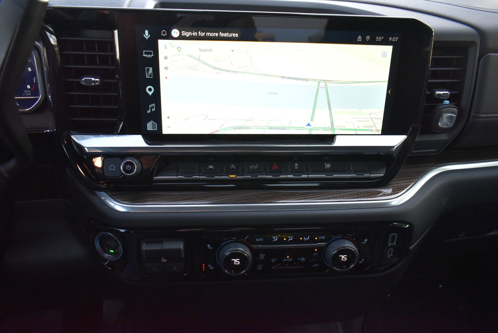 Used 2025 Chevrolet Silverado 1500 LT w/ Protection Package AWD/4WD image 24