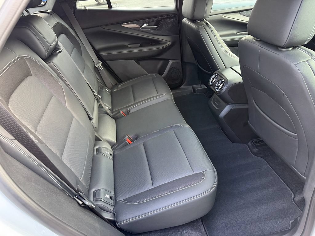 Used 2024 Chevrolet Blazer EV LT AWD/4WD image 18