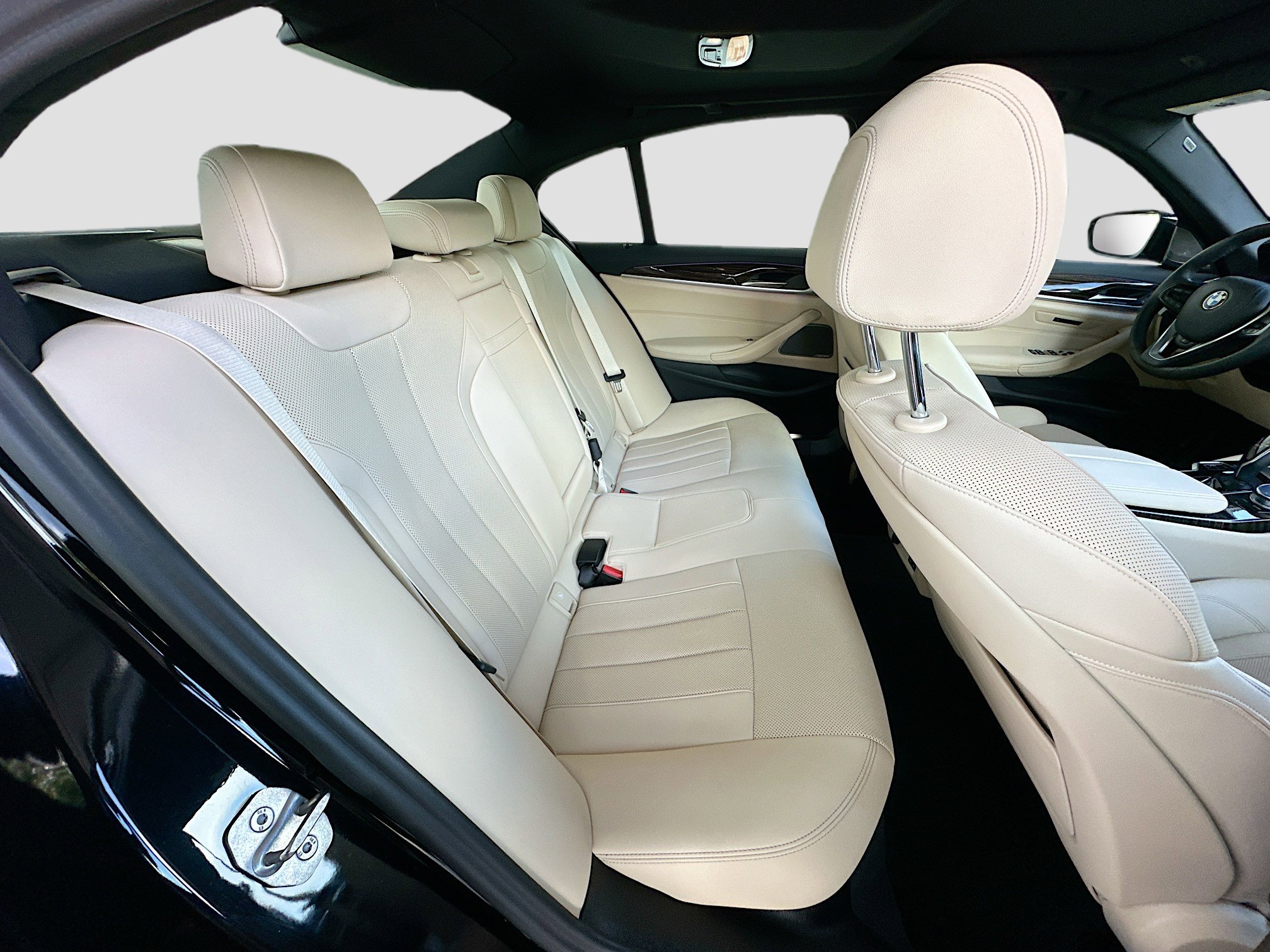 Certified 2023 BMW 530i xDrive w/ Premium Package AWD/4WD image 29