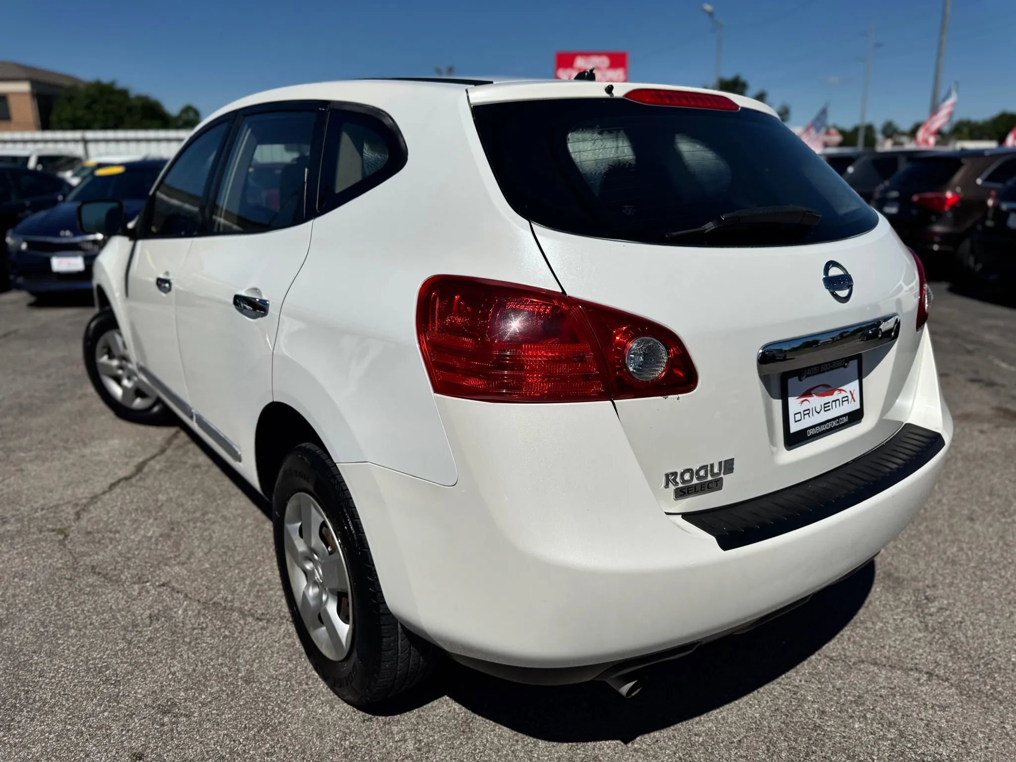 Used 2015 Nissan Rogue S image 7