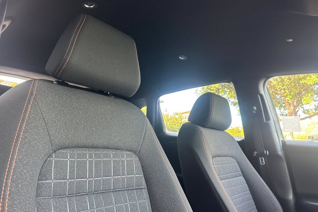 Certified 2025 Honda HR-V Sport image 18