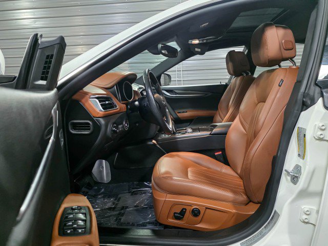 Used 2020 Maserati Ghibli S Q4 AWD/4WD image 13