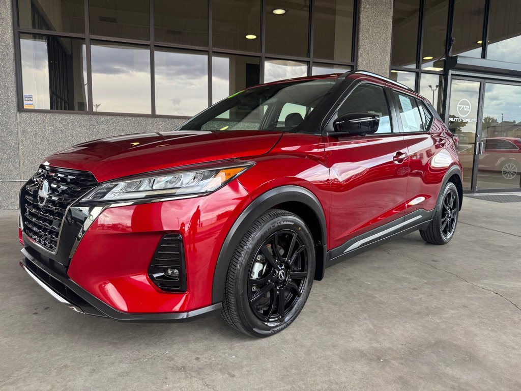 Used 2023 Nissan Kicks SR image 27