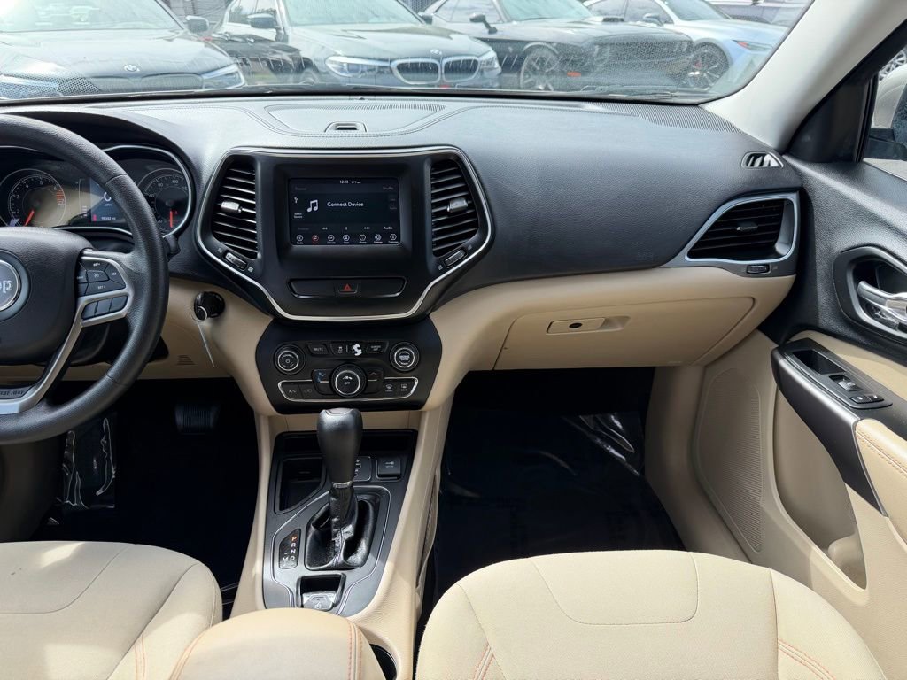 Used 2019 Jeep Cherokee Latitude w/ Popular Appearance Group image 26