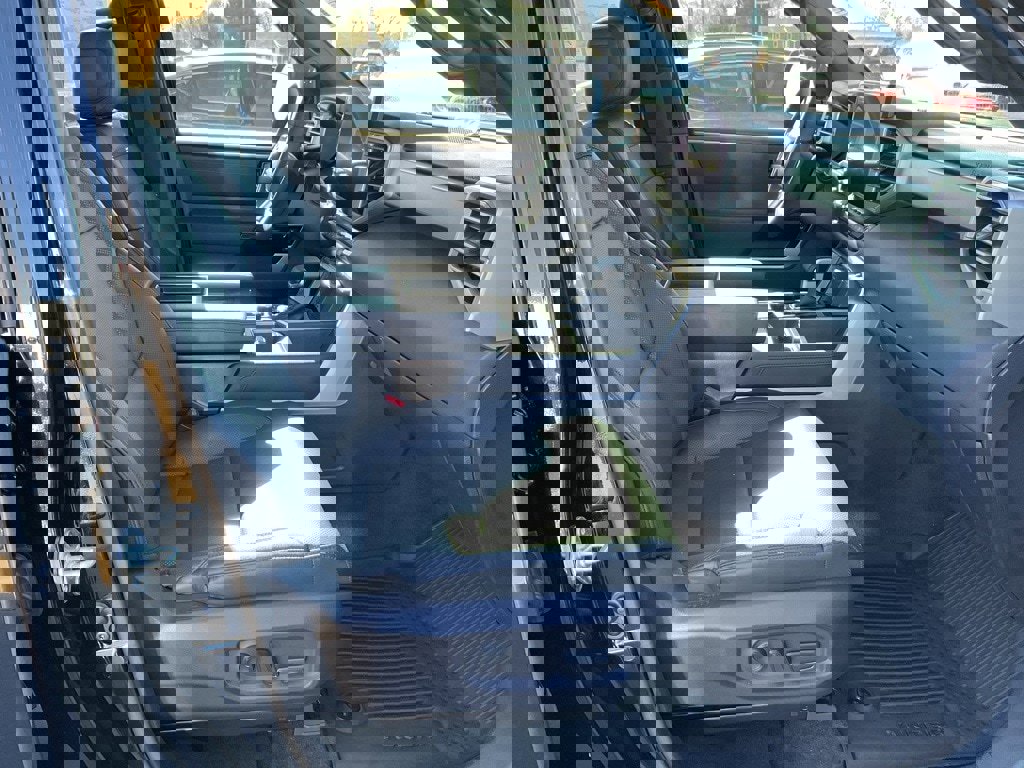 Used 2025 Toyota Tundra Limited image 20