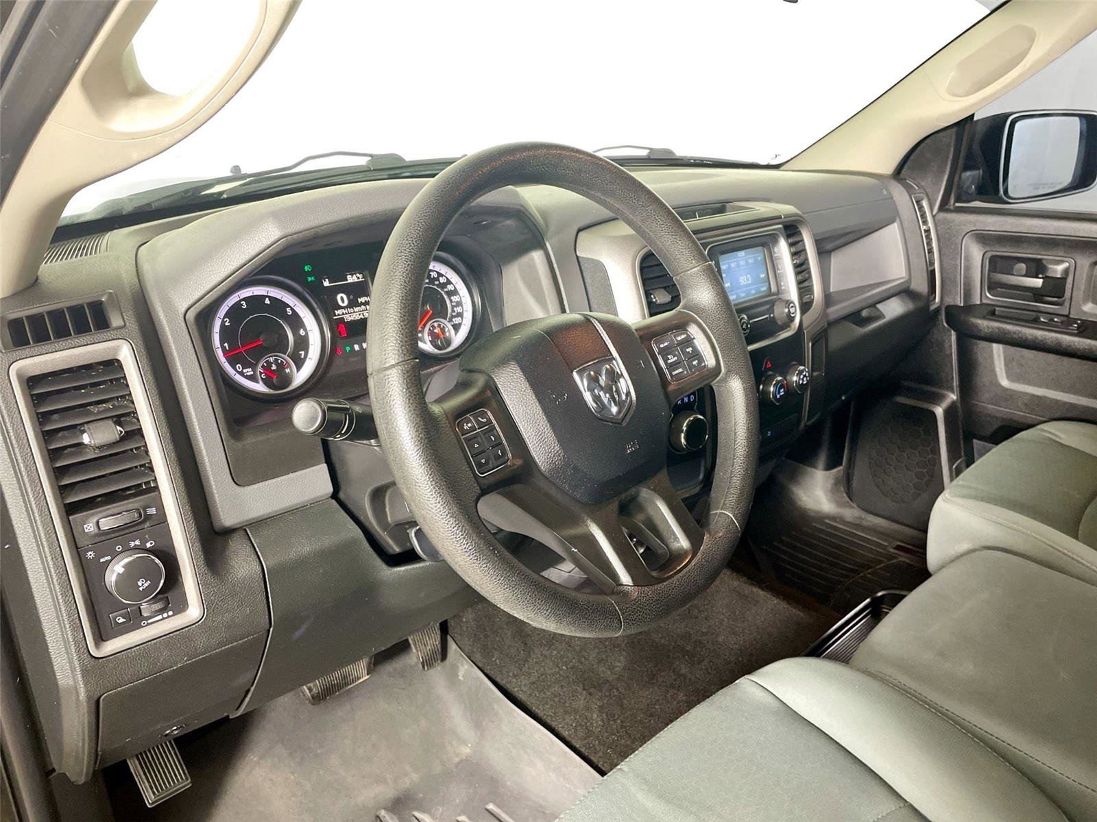 Used 2015 RAM 1500 Express image 22
