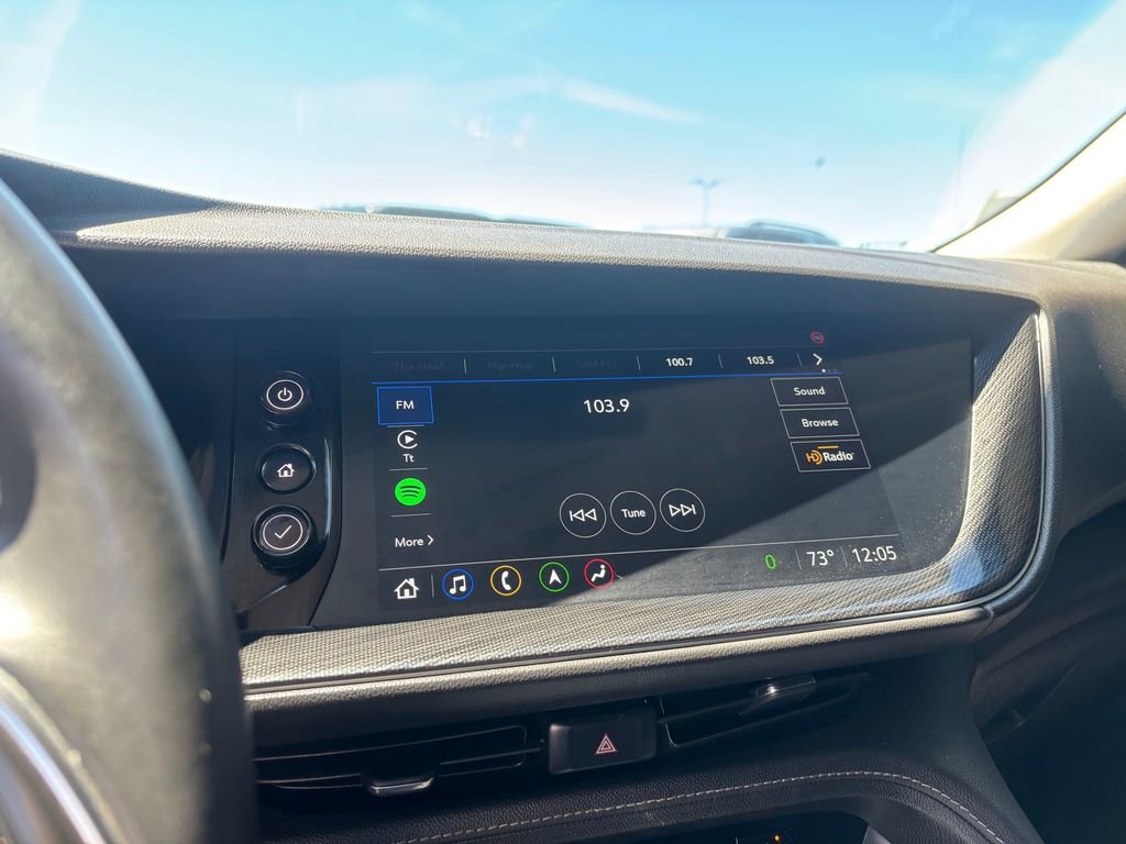 Used 2022 Buick Envision Essence w/ Technology Package II image 18