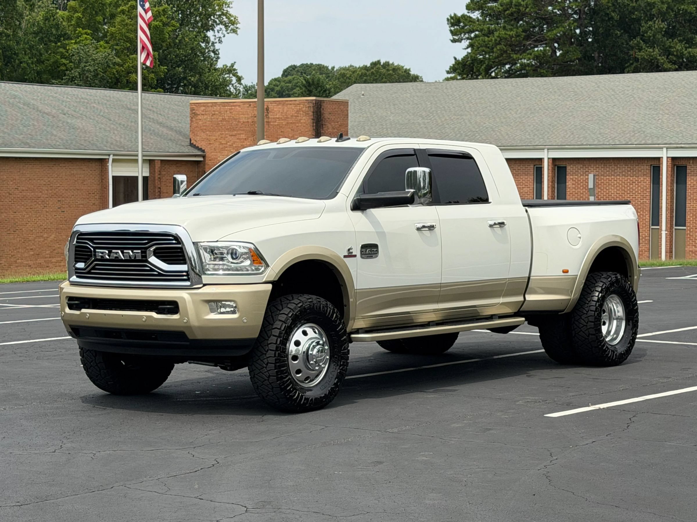 Used 2017 RAM 3500 Laramie Longhorn w/ Convenience Group AWD/4WD image 1