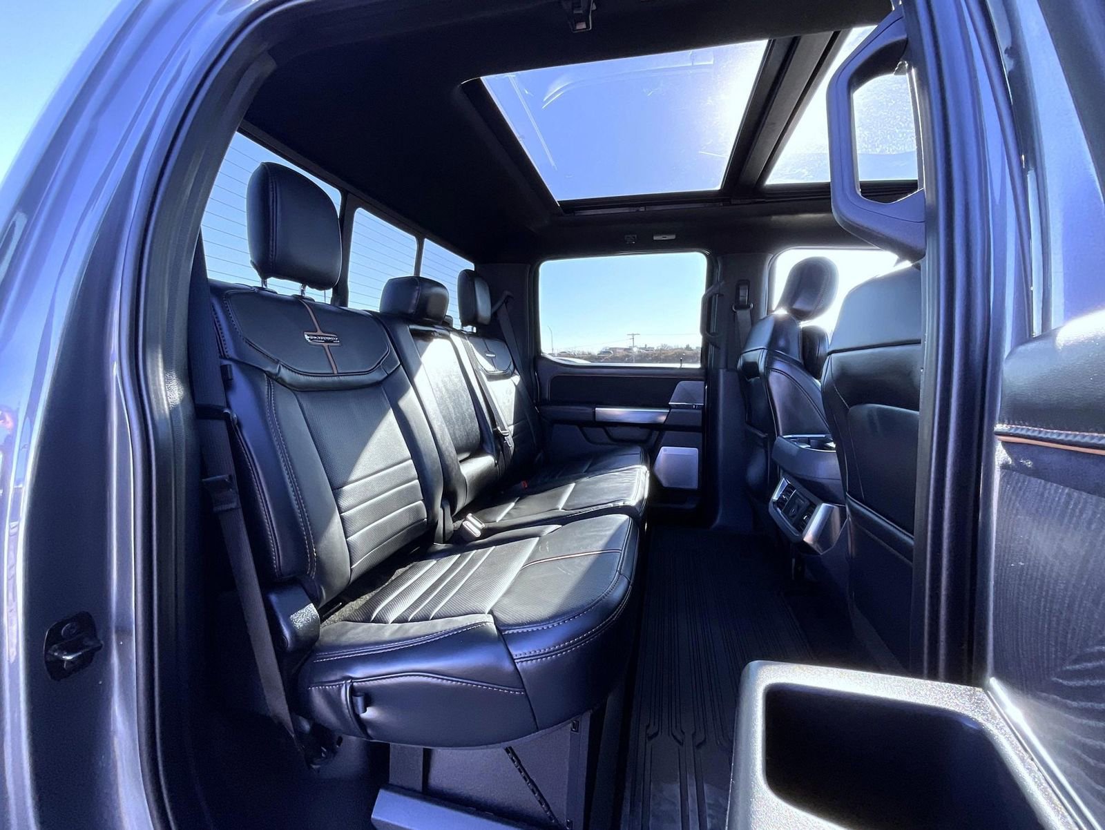 Used 2024 Ford F250 Platinum image 18