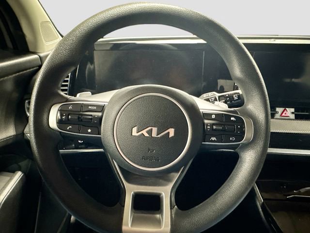 Used 2023 Kia Sportage LX image 11