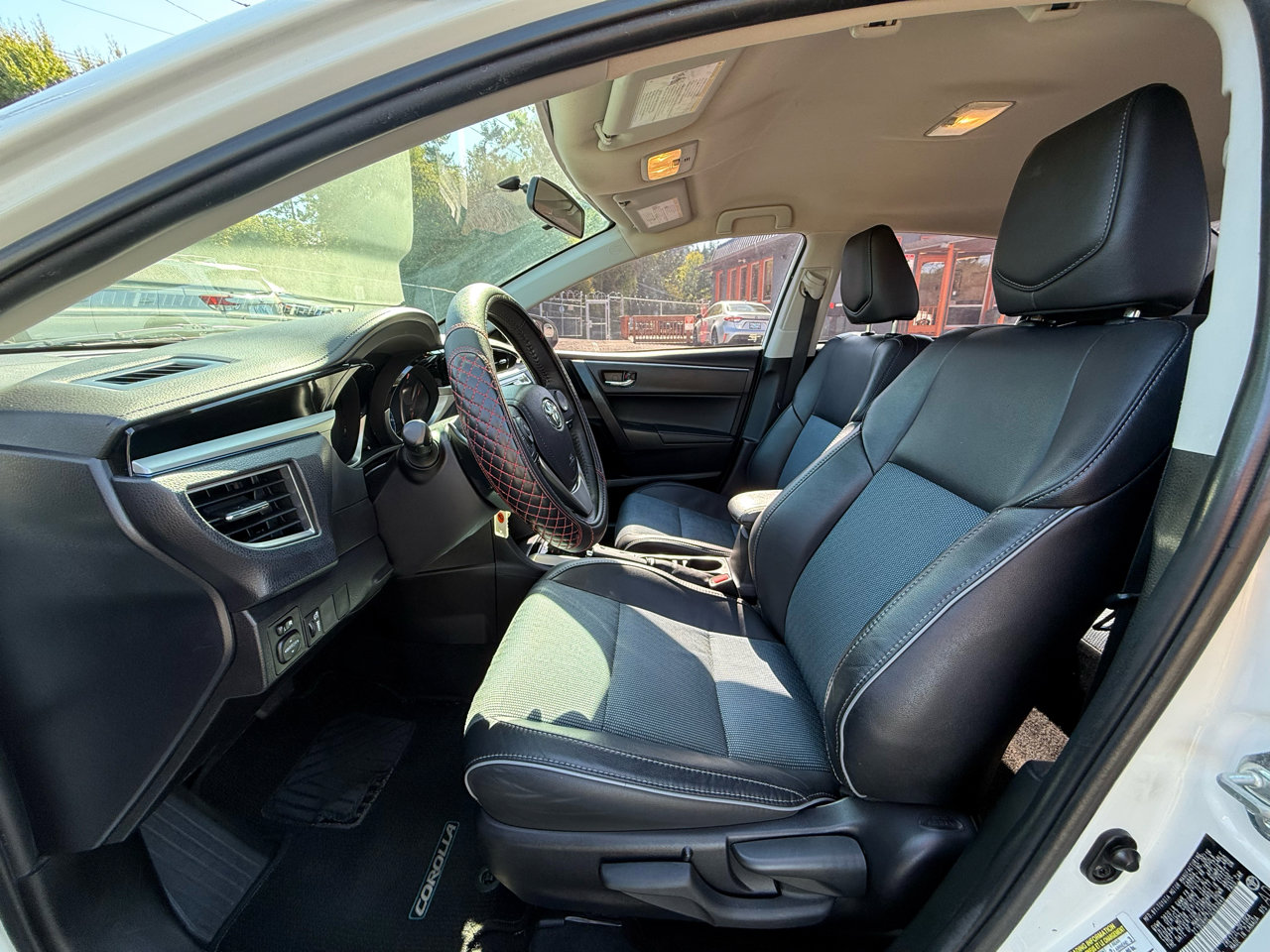 Used 2016 Toyota Corolla S Premium image 9