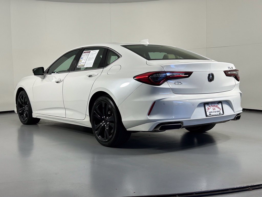 Used 2023 Acura TLX w/ Technology Package FWD image 5