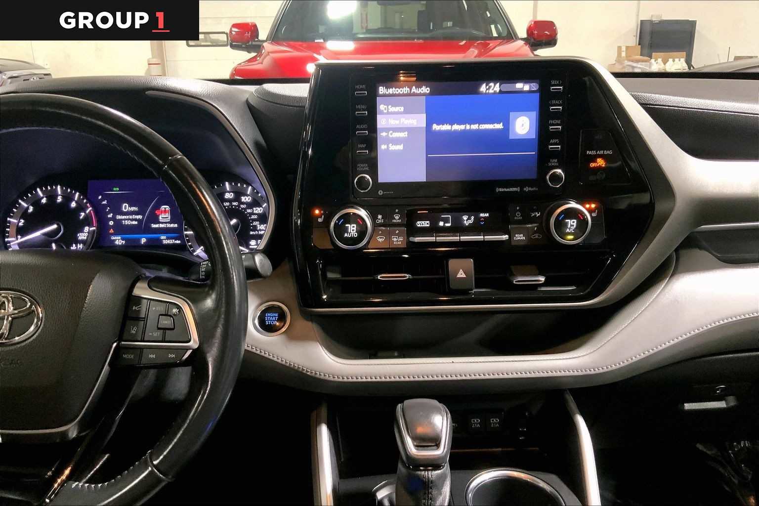 Certified 2021 Toyota Highlander XLE image 7