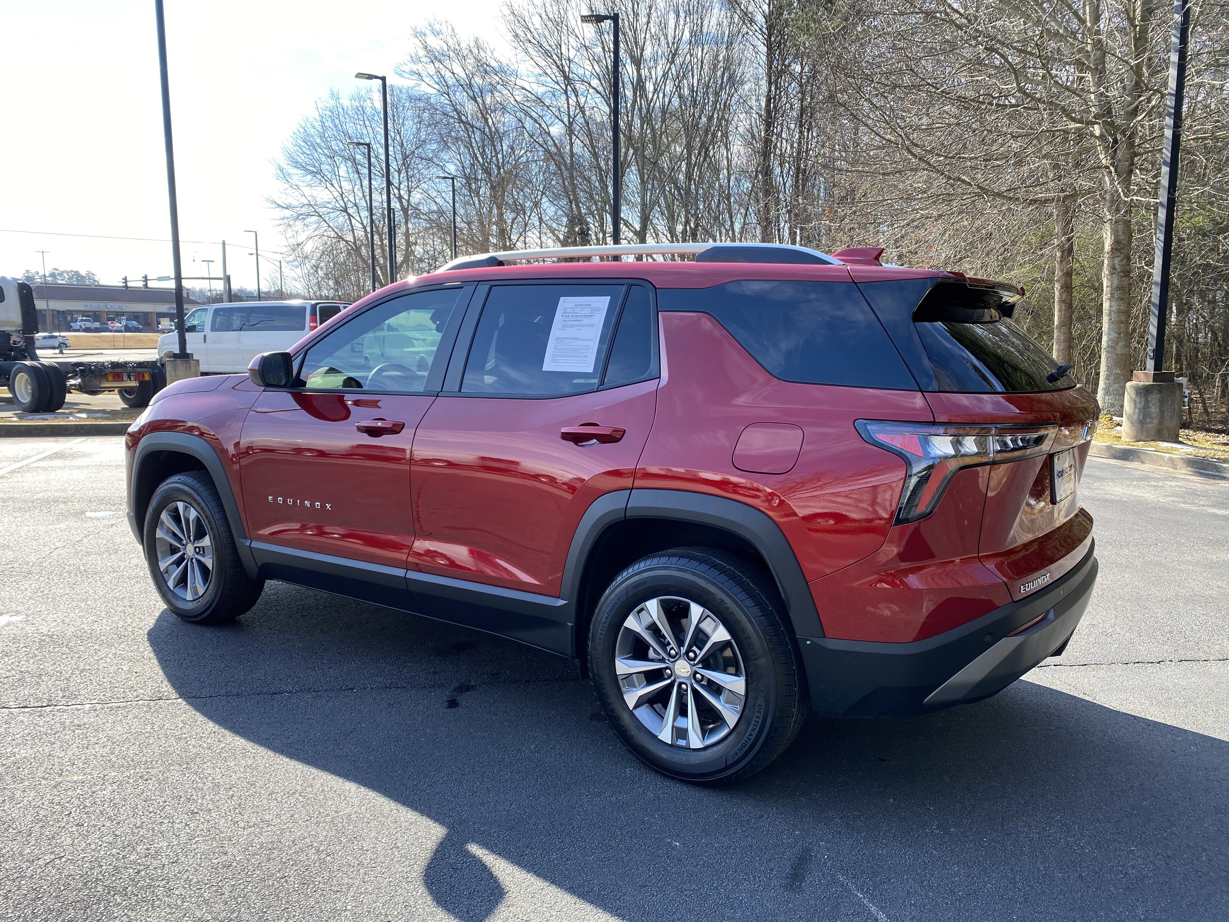 Used 2026 Chevrolet Equinox LT image 7