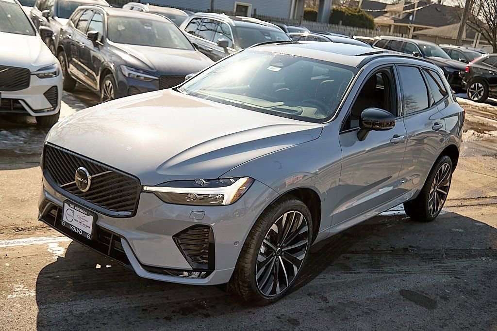 New 2026 Volvo XC60 B5 Ultra w/ Climate Package image 6