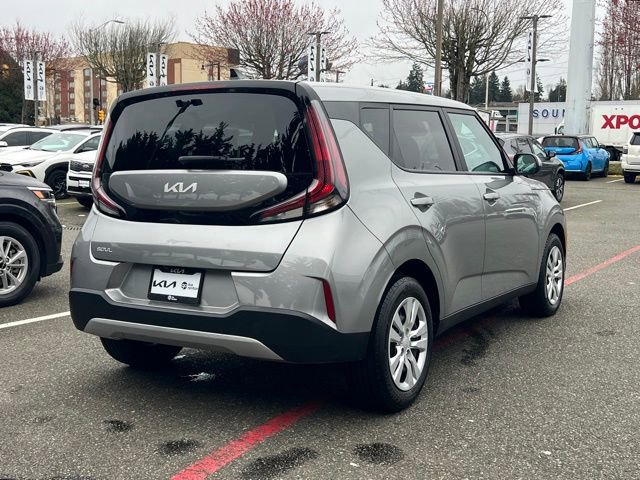 Used 2023 Kia Soul LX FWD image 9