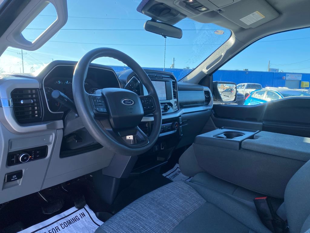 Used 2023 Ford F150 XLT w/ XTR Package image 9