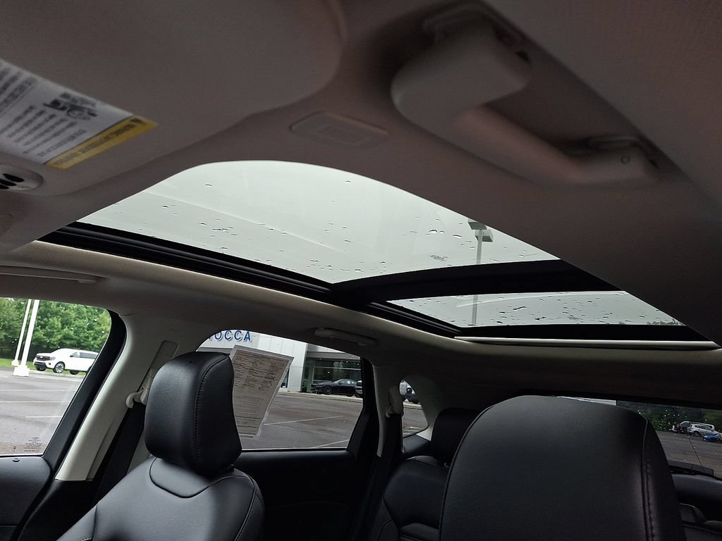 Used 2023 Ford Edge SEL w/ Convenience Package AWD/4WD image 17