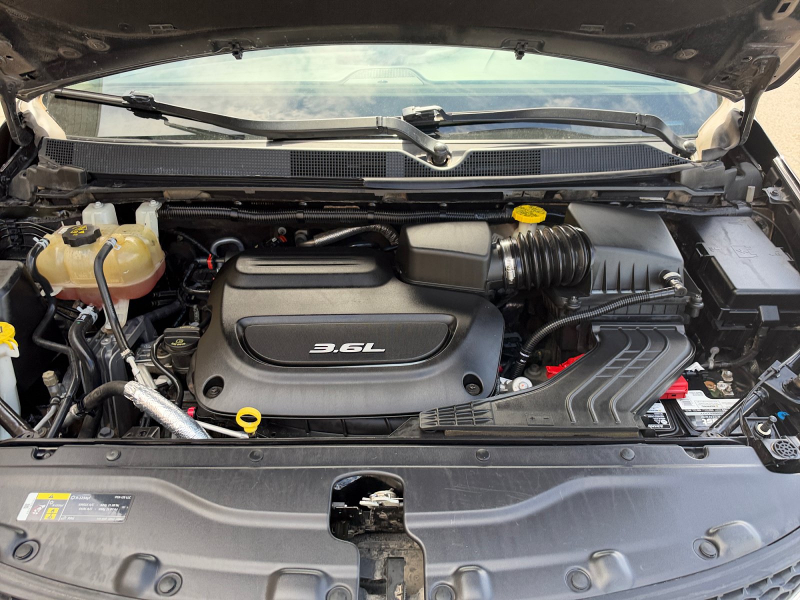 Used 2018 Chrysler Pacifica Touring-L w/ Advanced Safetytec Group FWD image 21