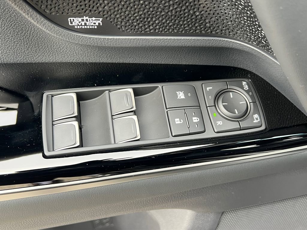 New 2026 Lexus LX 600 4WD w/ Luxury Package image 13