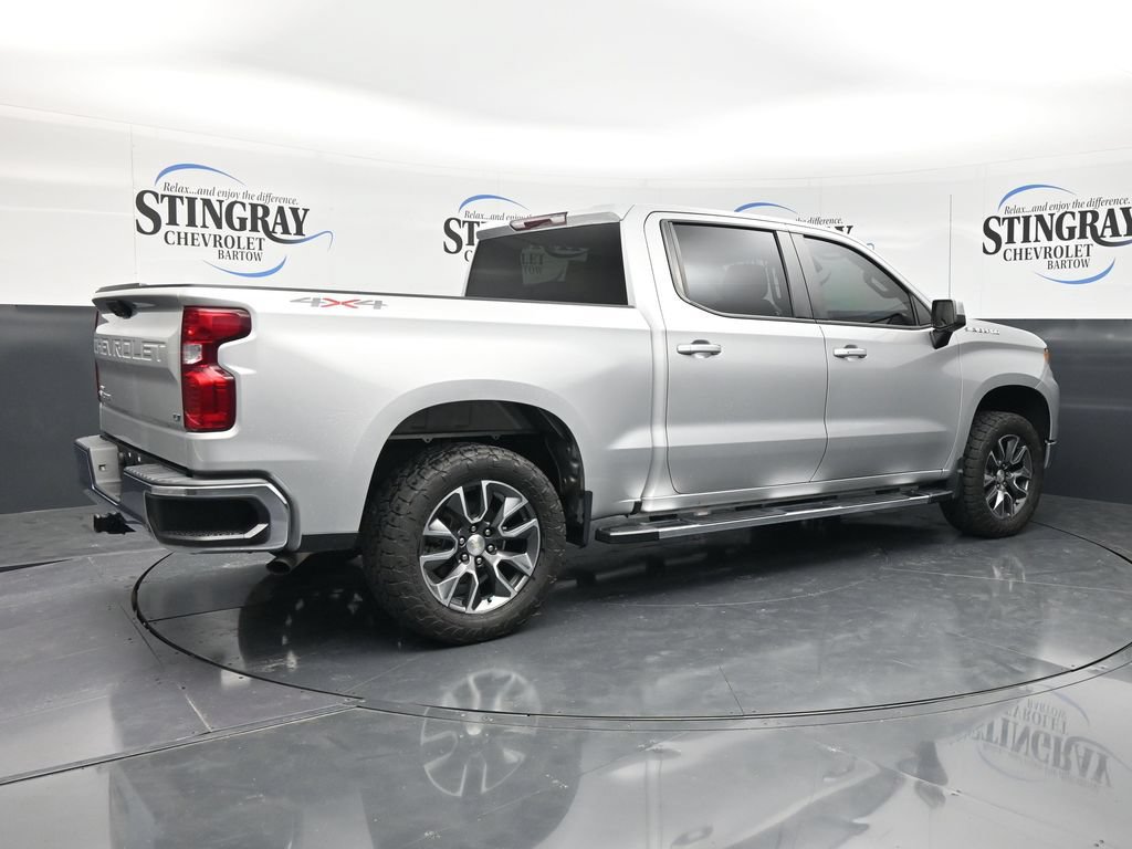 Used 2022 Chevrolet Silverado 1500 LT AWD/4WD image 9