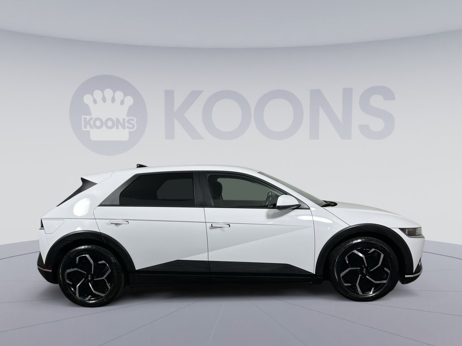 Used 2023 Hyundai Ioniq 5 SE w/ Cargo Package image 8