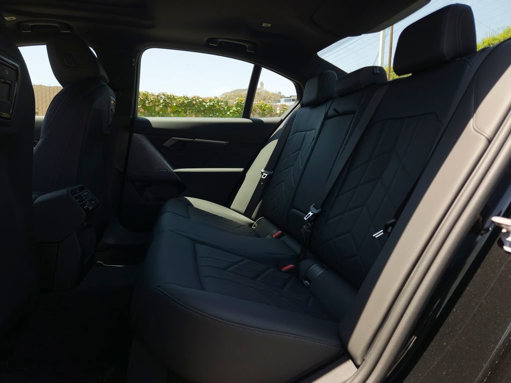 New 2026 BMW 530i w/ M Sport Package RWD image 8