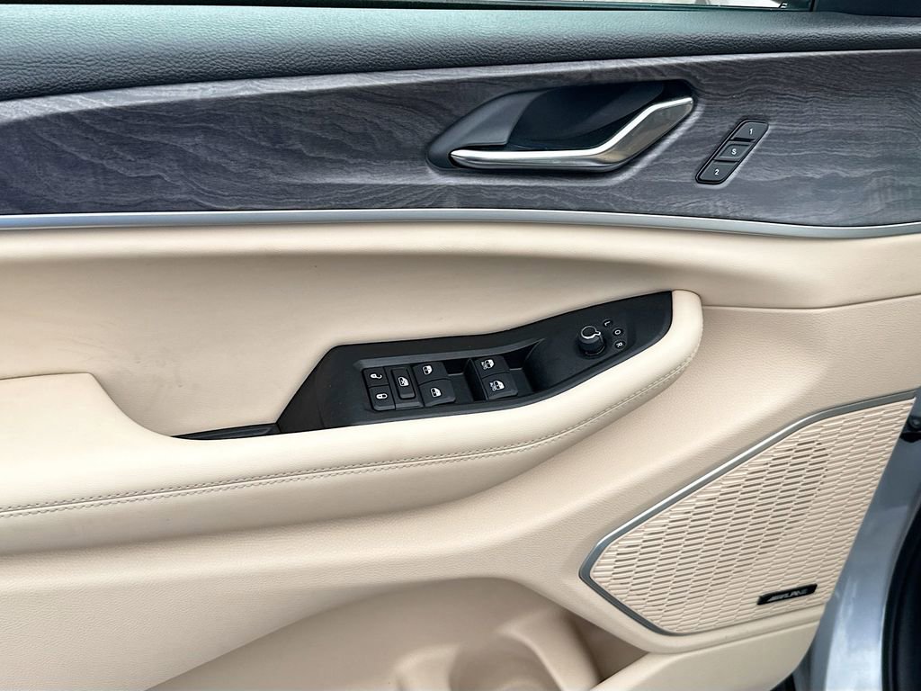 New 2024 Jeep Grand Cherokee Limited 4xe image 35