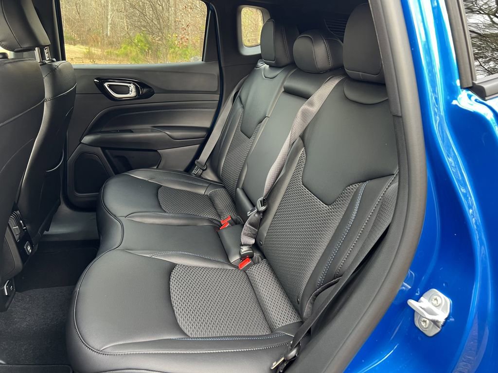 New 2026 Jeep Compass Latitude image 16