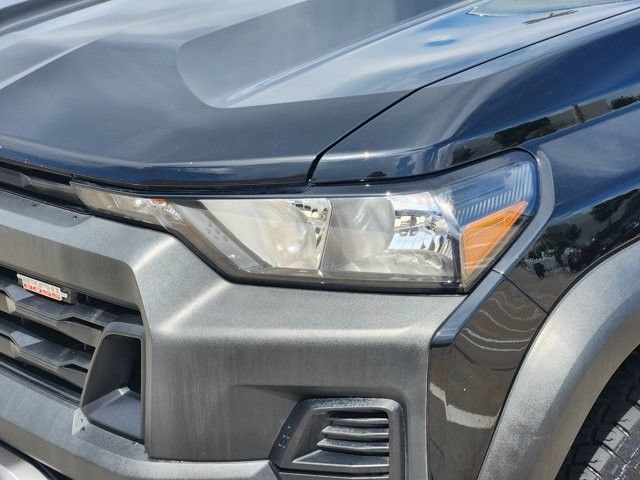 Used 2024 Chevrolet Colorado Trail Boss AWD/4WD image 9