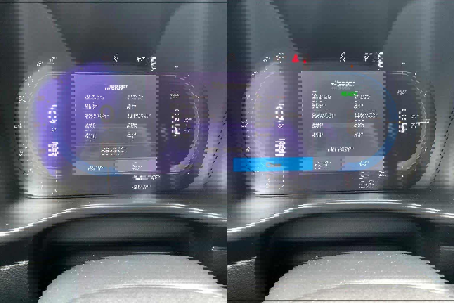 Used 2023 Volvo XC40 Recharge Ultimate image 23