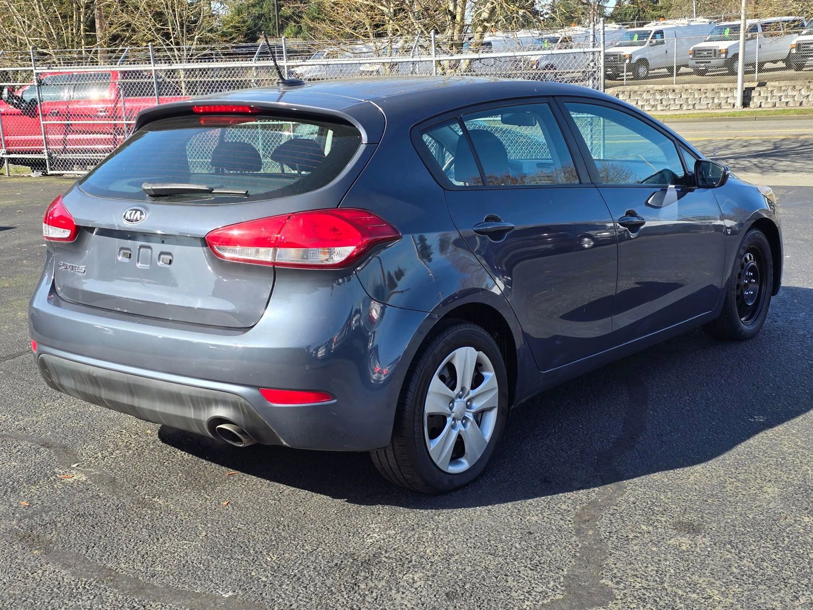 Used 2016 Kia Forte LX image 5