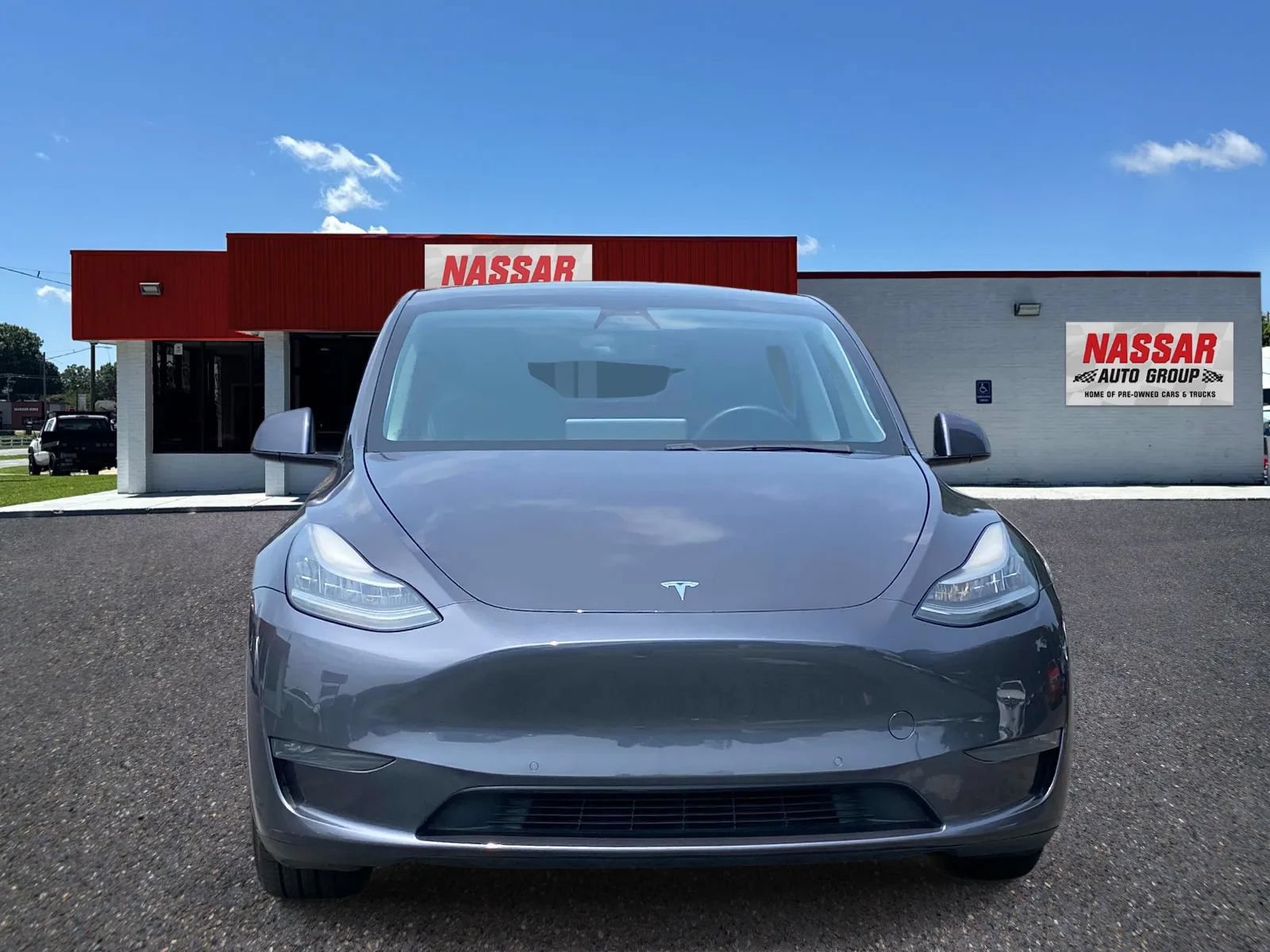 Used 2020 Tesla Model Y Long Range AWD/4WD image 2