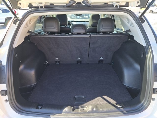 Used 2019 Jeep Compass Latitude w/ Cold Weather Group image 11