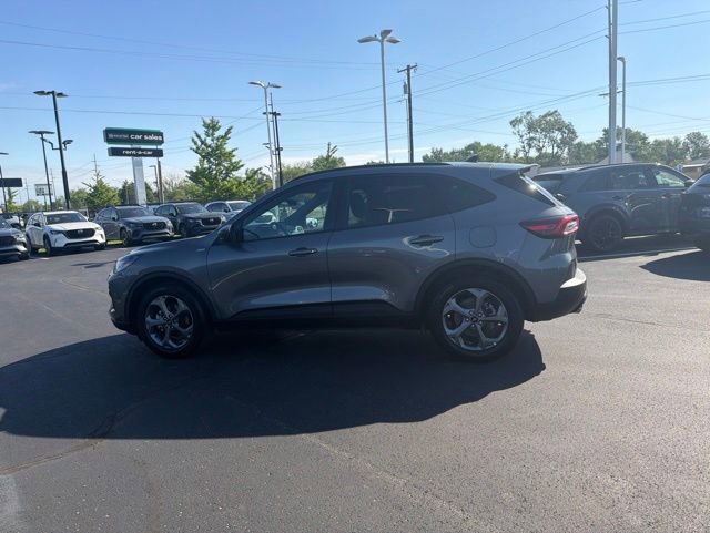 Used 2025 Ford Escape ST-Line FWD image 18