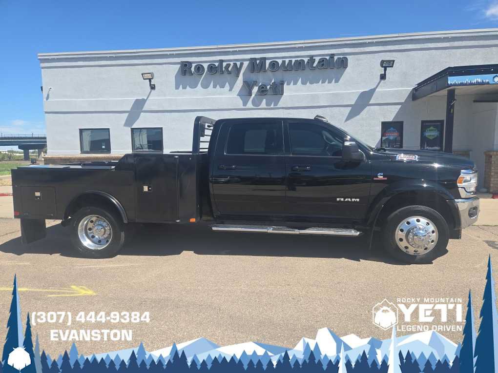 Used 2024 RAM 5500 Laramie AWD/4WD image 2