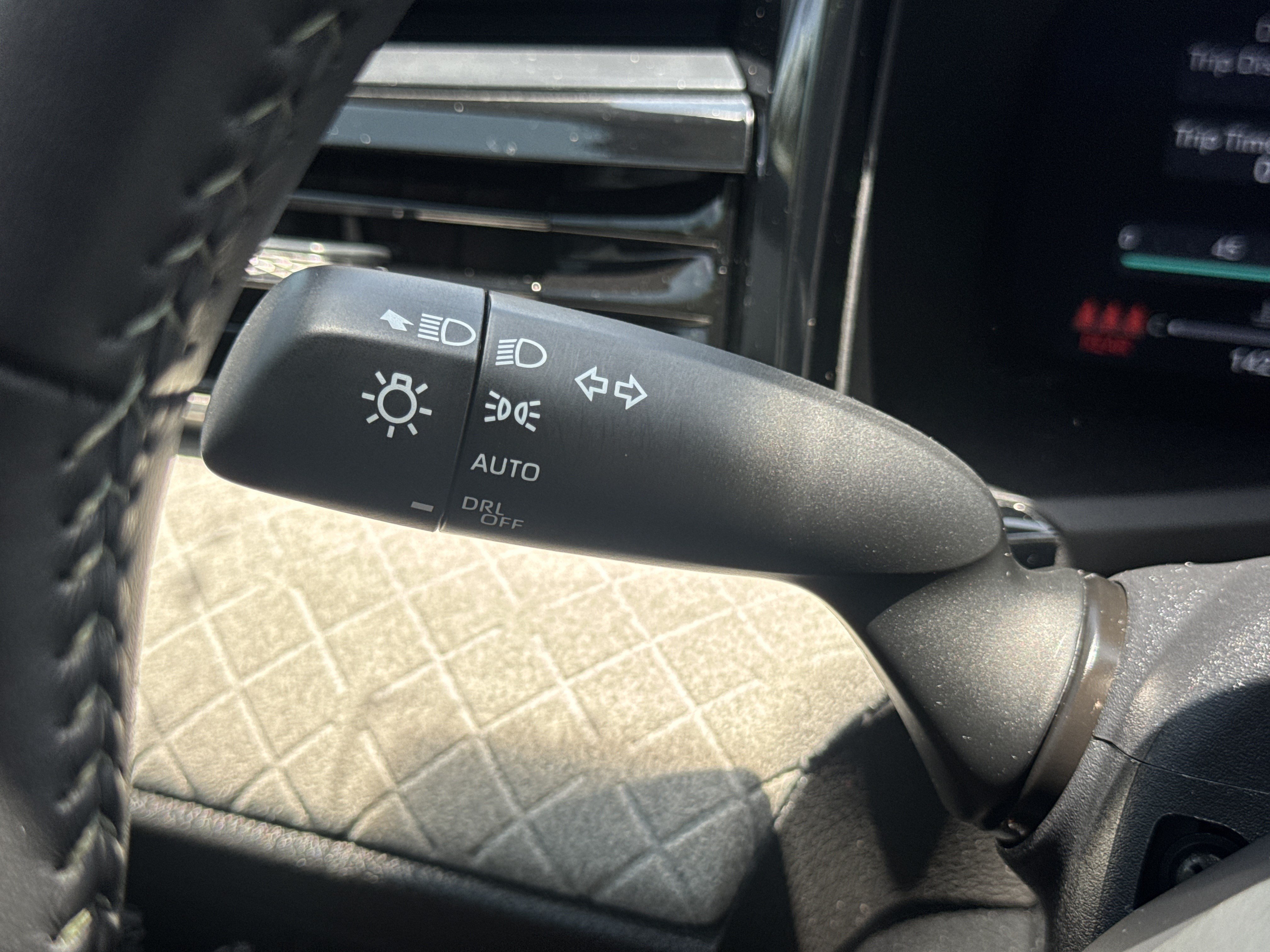 Used 2025 Toyota Camry XLE FWD image 16