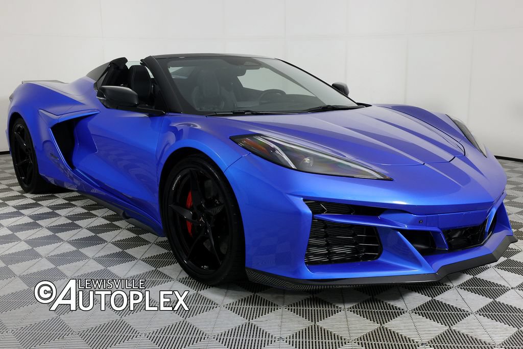 Used 2025 Chevrolet Corvette E-Ray w/ Stealth Interior Trim Package AWD/4WD image 4