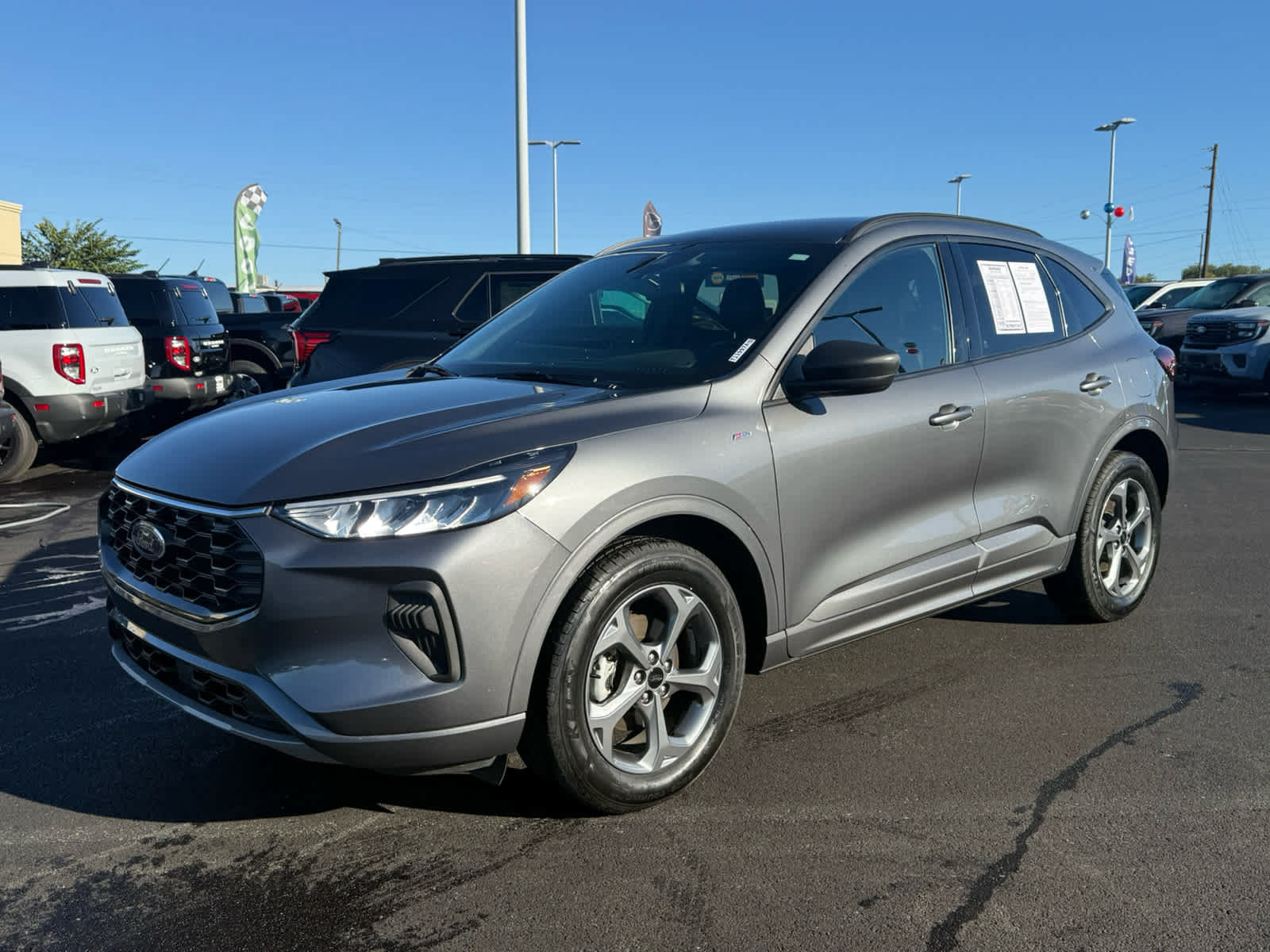 Used 2024 Ford Escape ST-Line w/ Tech Pack #1 AWD/4WD image 23
