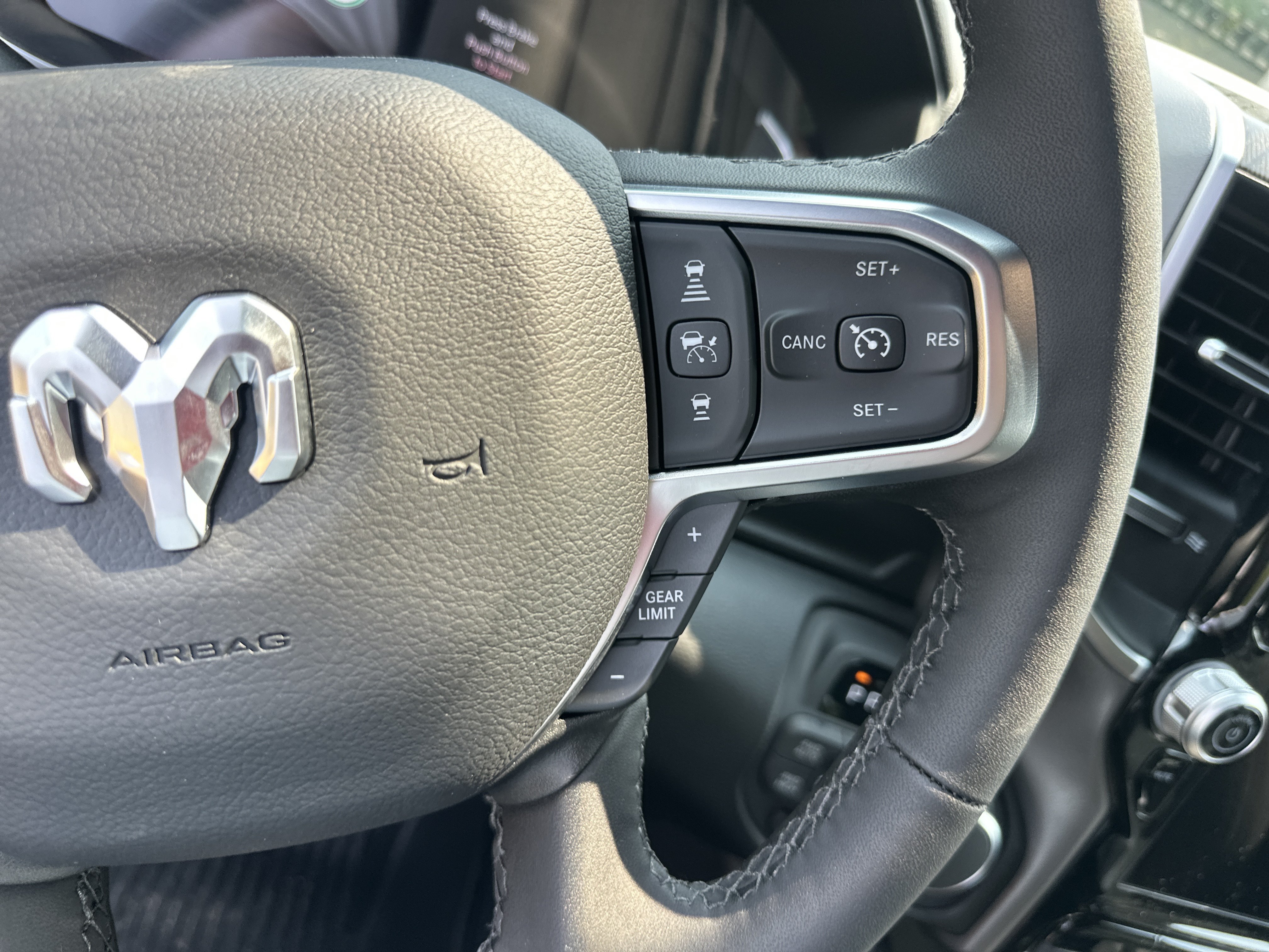 New 2026 RAM 1500 Big Horn AWD/4WD image 9