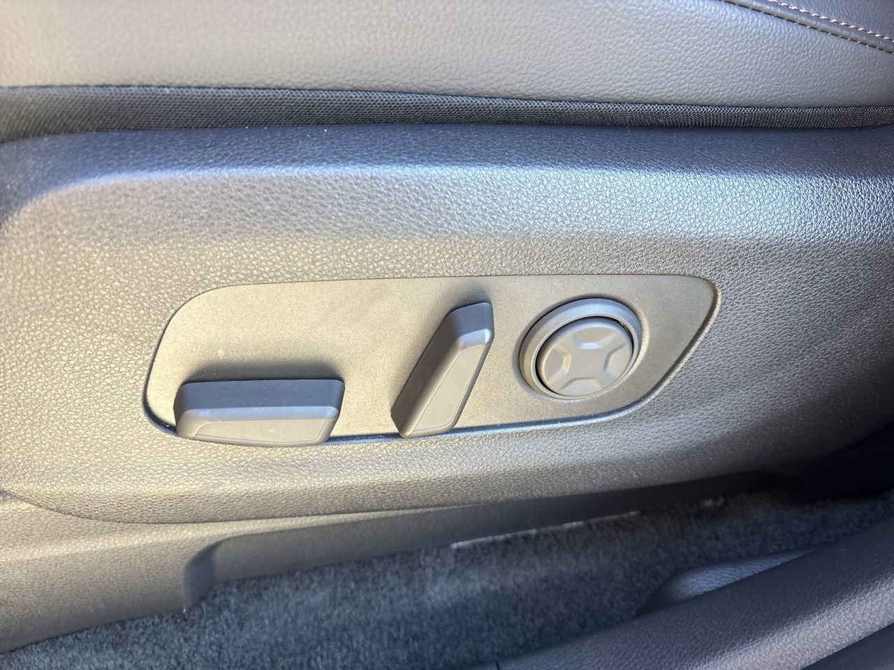 Used 2026 Kia Carnival SX Prestige image 14