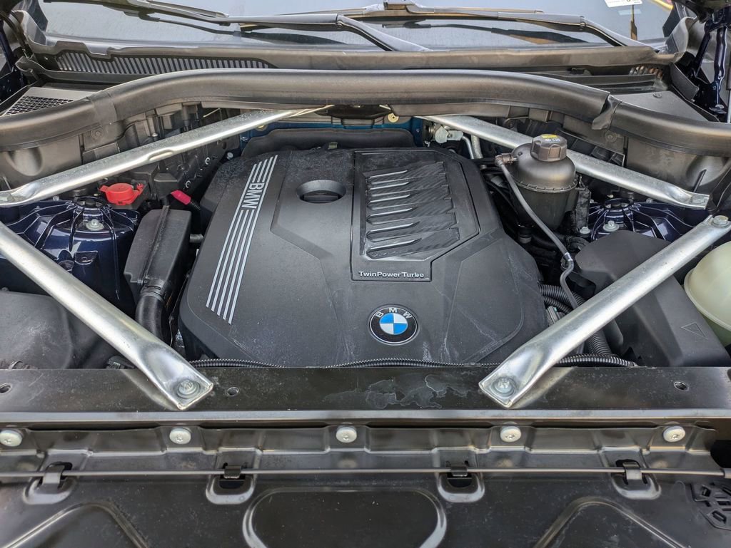 Used 2020 BMW X5 xDrive40i w/ Premium Package image 10
