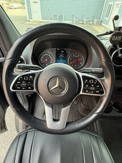 Used 2021 Mercedes-Benz Sprinter 2500 image 62